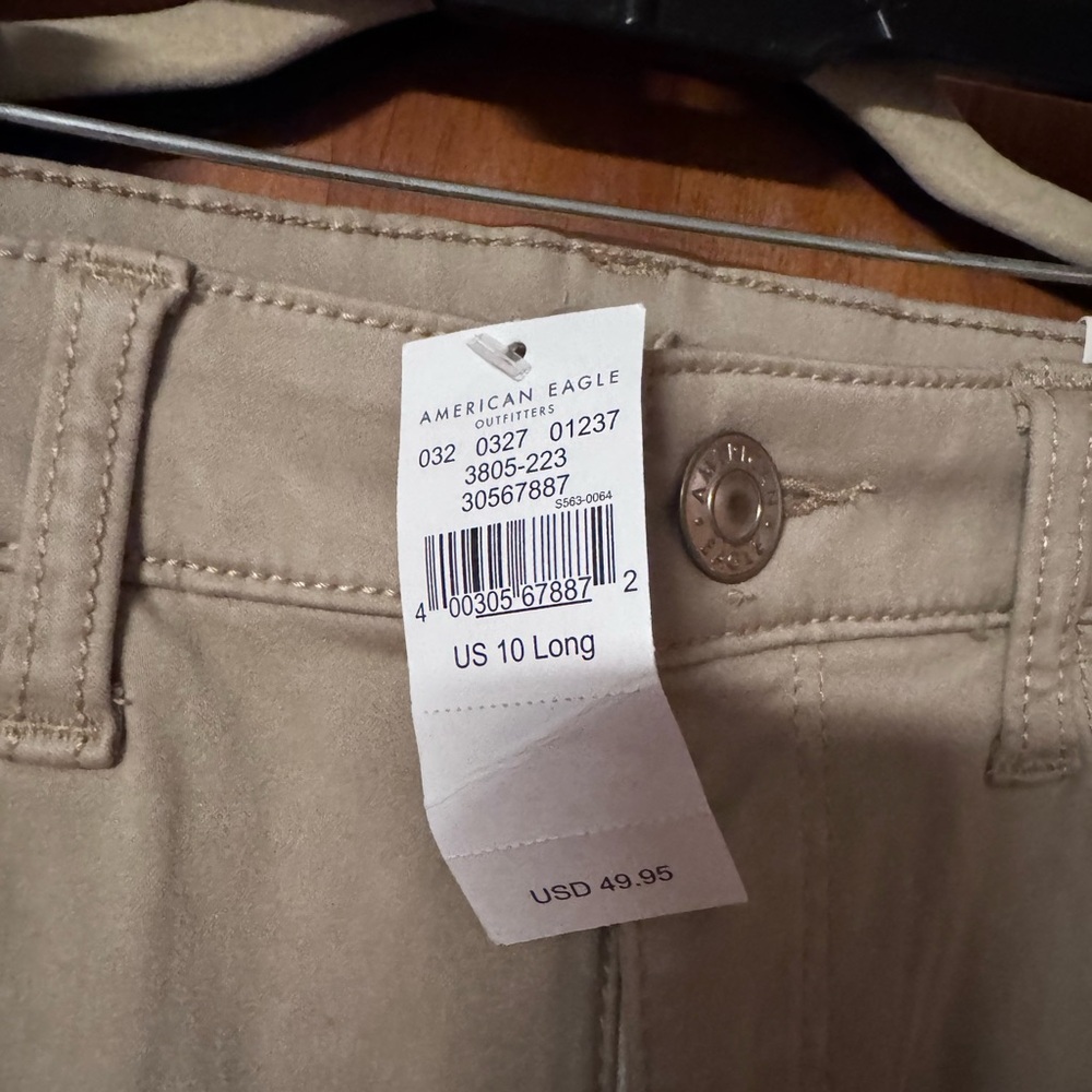 NWT American Eagle Outfitters Women's Beige Skinny Jeans - Picture 2 of 4